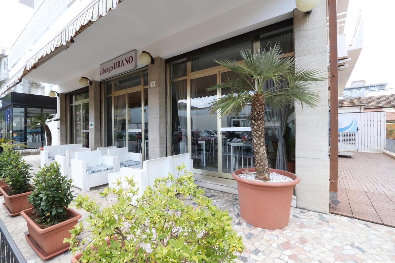 Hotel Urano Cattolica Extérieur photo