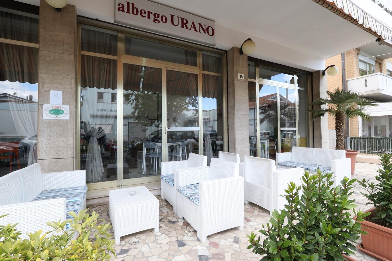 Hotel Urano Cattolica Extérieur photo