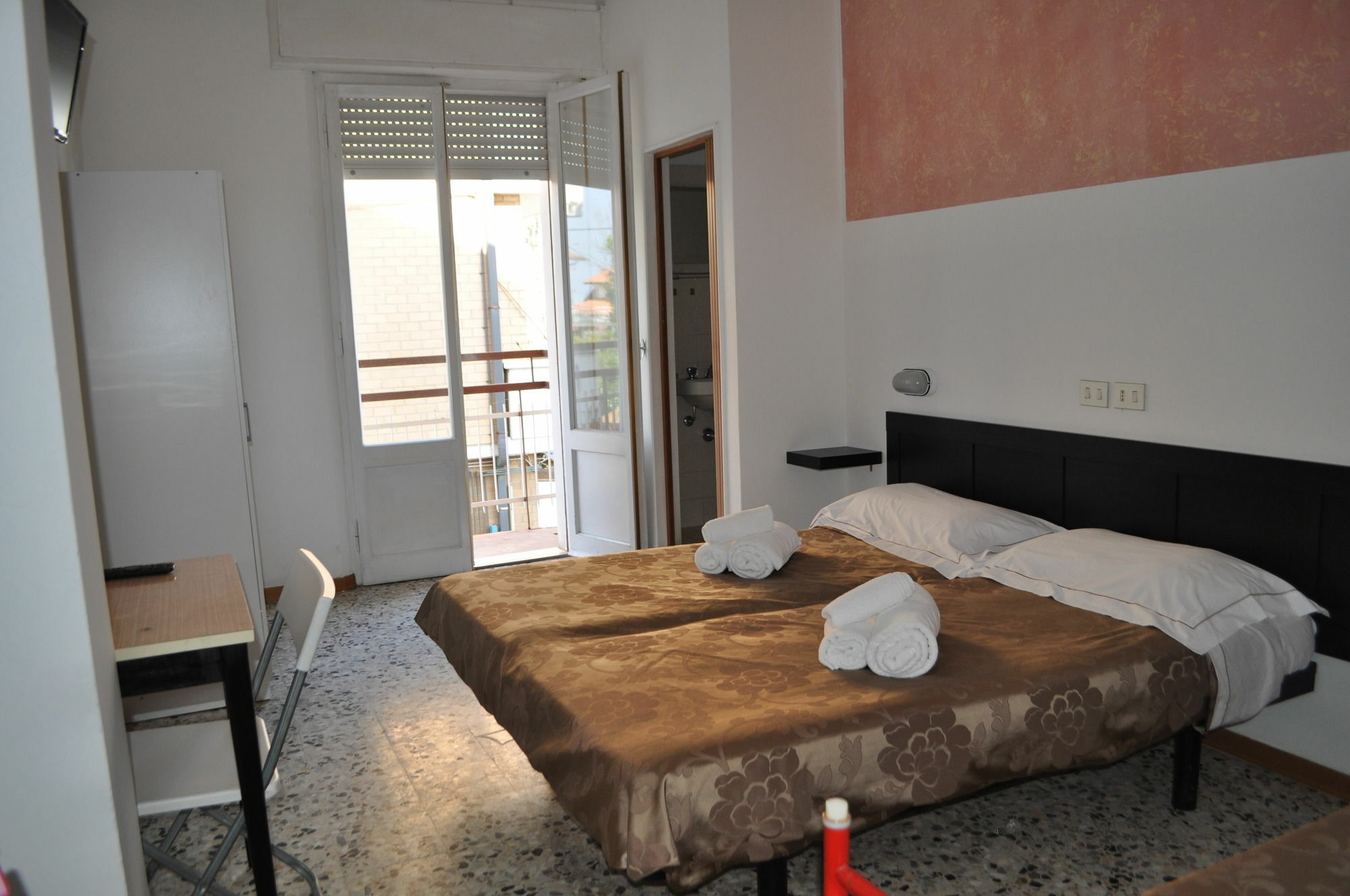 Hotel Urano Cattolica Extérieur photo